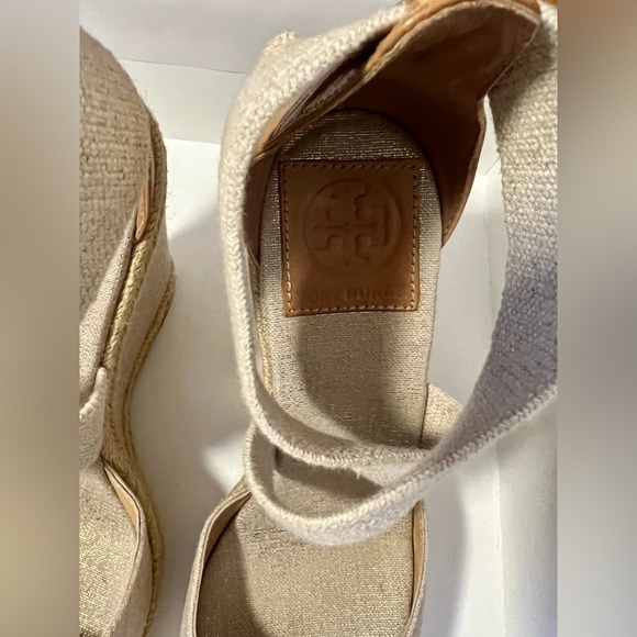 Tory Burch wedged heel, natural honey color - Picture 6 of 7